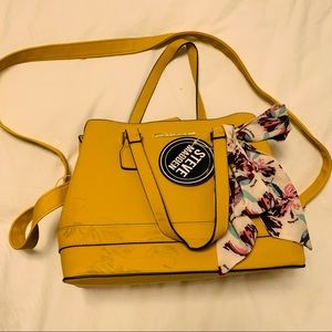Hand/shoulder bag